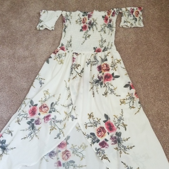 Dress - Picture 1 of 2